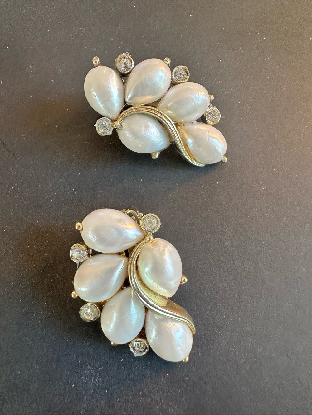 1.5” Lisner Glass Pearl & Rhinestone Clip Back Mint 50’s Clips